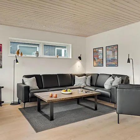 3 Bedroom Lovely In