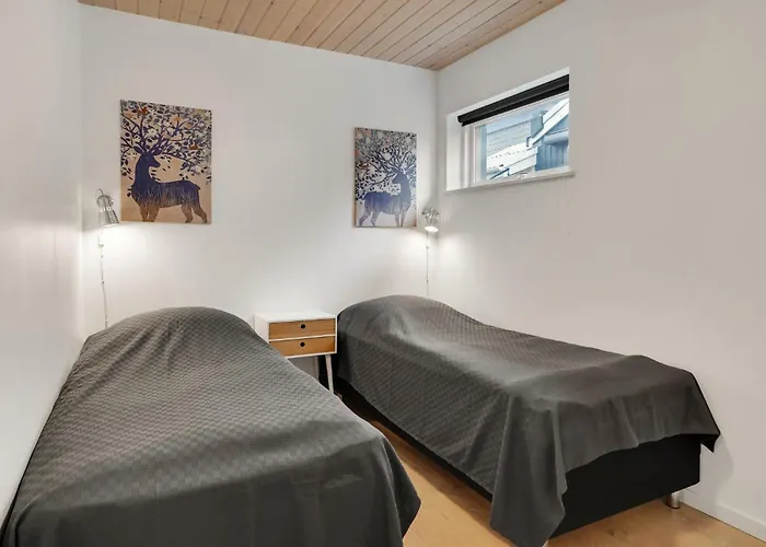 Διαμέρισμα 3 Bedroom Lovely In *