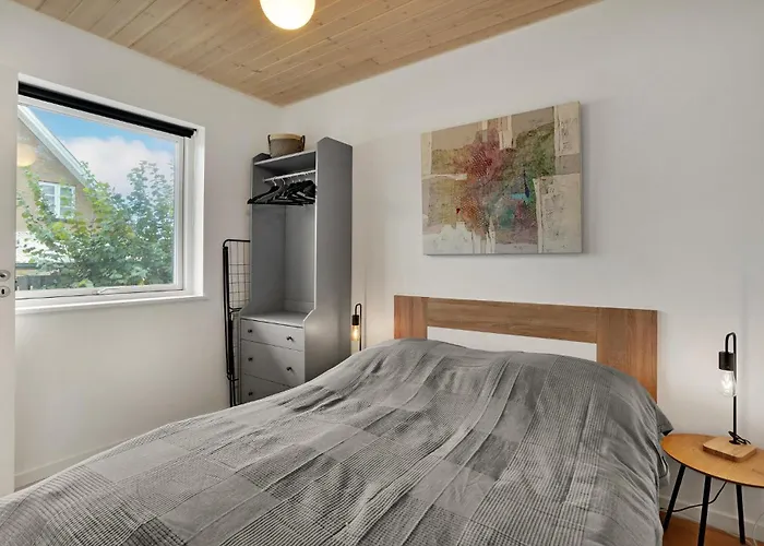 3 Bedroom Lovely In Διαμέρισμα *