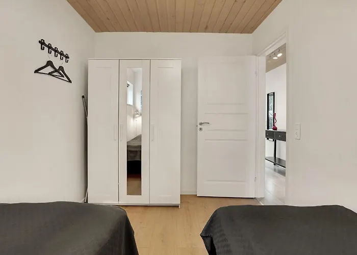 3 Bedroom Lovely In Διαμέρισμα *